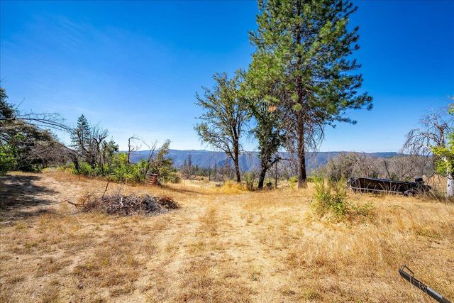 8440 Michigan Bluff Rd, Foresthill, CA 95631