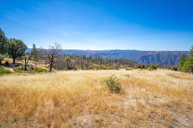 8440 Michigan Bluff Rd, Foresthill, CA 95631