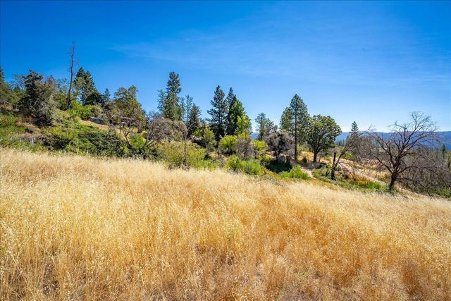 8440 Michigan Bluff Rd, Foresthill, CA 95631
