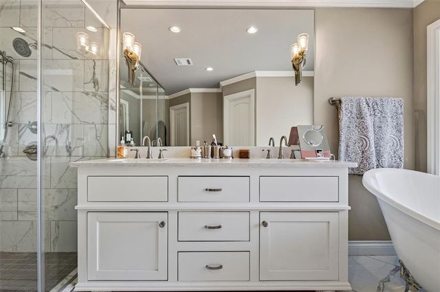 3041 Charing Cross, Oklahoma City, OK 73120