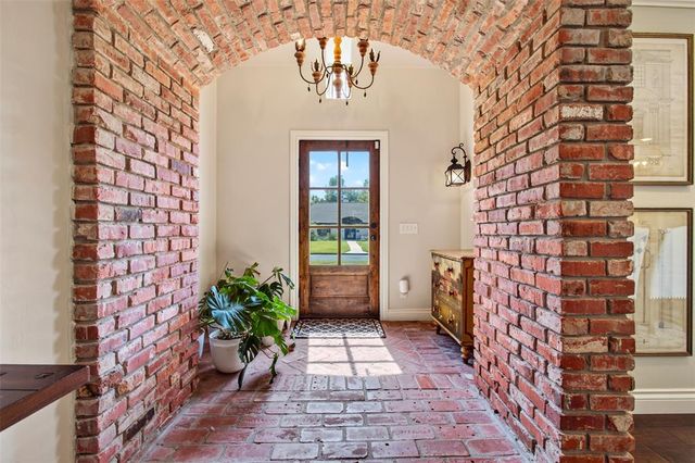 3041 Charing Cross, Oklahoma City, OK 73120