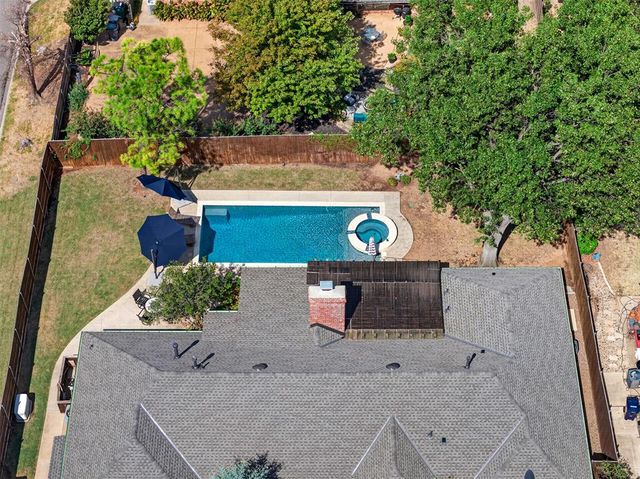3041 Charing Cross, Oklahoma City, OK 73120