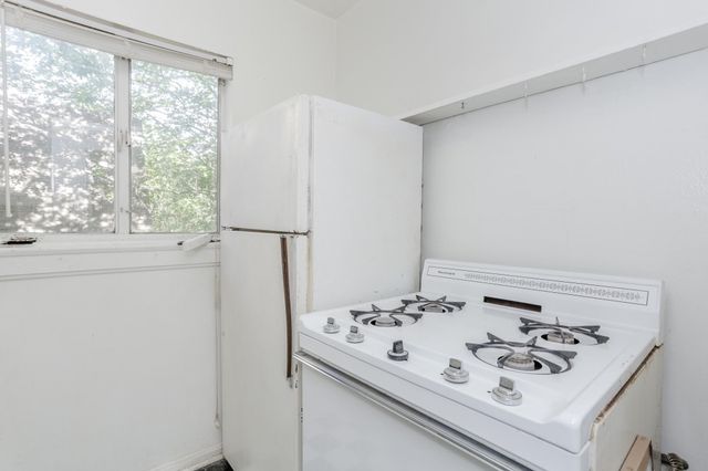 1828 W Main Street 4, Houston, TX 77098