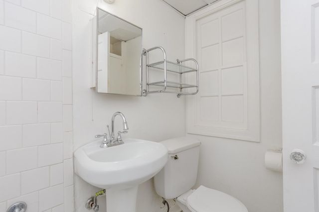 1828 W Main Street 4, Houston, TX 77098