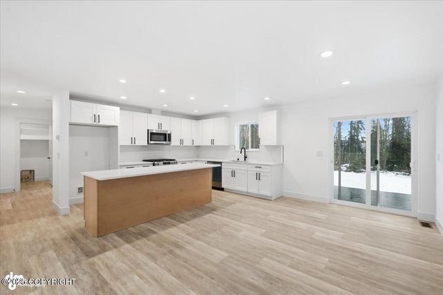 2145 N Skye Circle, Big Lake, AK 99654