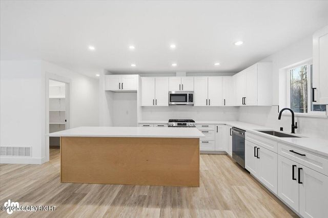 2145 N Skye Circle, Big Lake, AK 99654