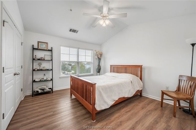 1725 Harvey Mitchell Parkway S 2125, College Station, TX 77840