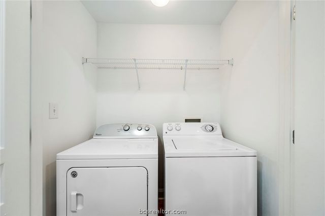 1725 Harvey Mitchell Parkway S 2125, College Station, TX 77840