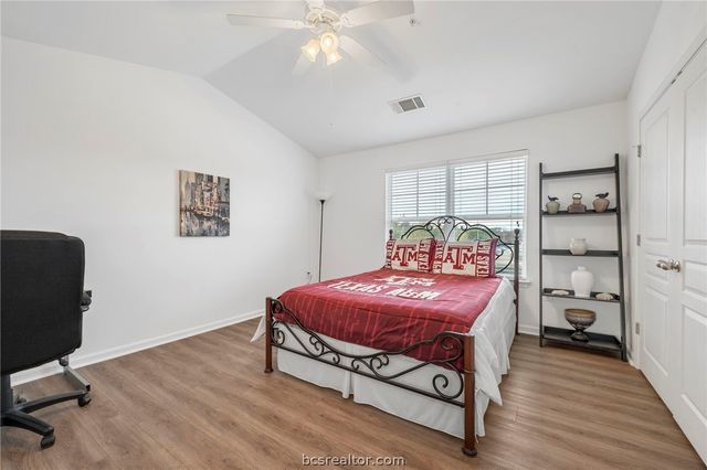 1725 Harvey Mitchell Parkway S 2125, College Station, TX 77840