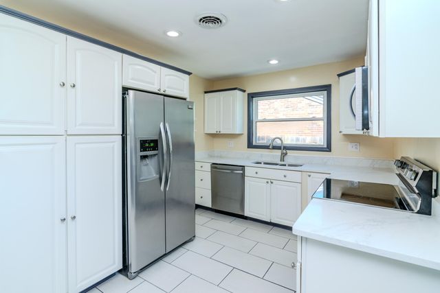 537 Springhill Drive, Lexington, KY 40503