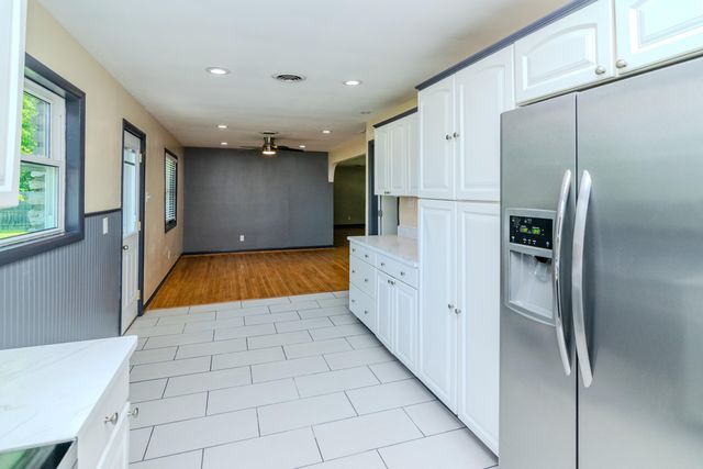 537 Springhill Drive, Lexington, KY 40503