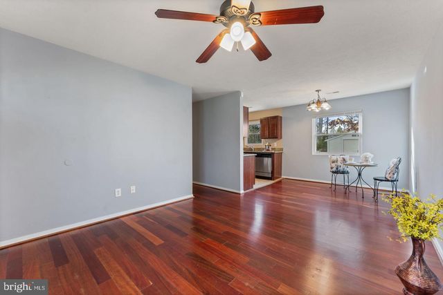 904 LAKEVIEW PKWY, Locust Grove, VA 22508