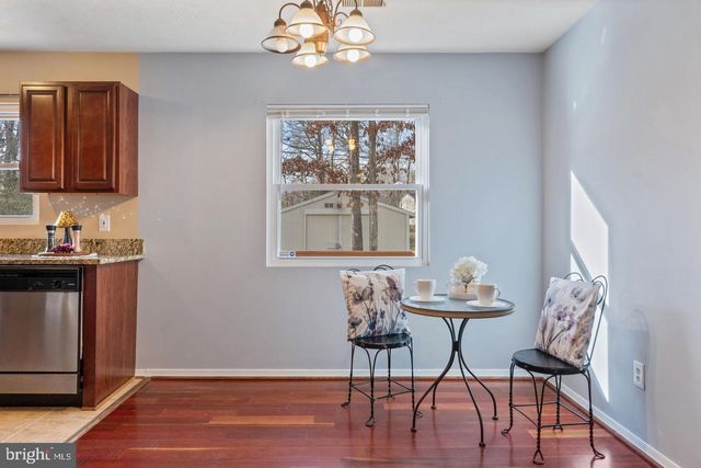 904 LAKEVIEW PKWY, Locust Grove, VA 22508