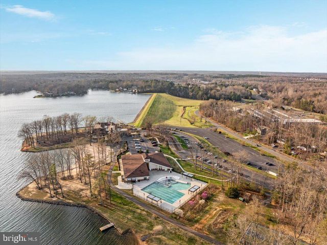 904 LAKEVIEW PKWY, Locust Grove, VA 22508