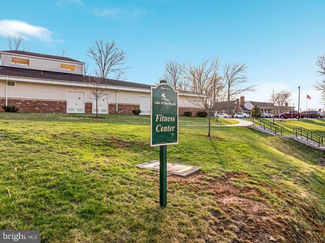 904 LAKEVIEW PKWY, Locust Grove, VA 22508