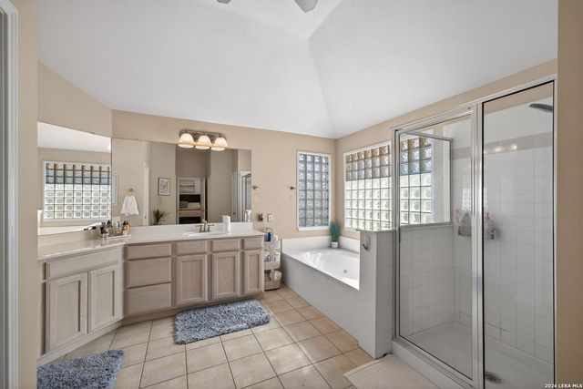 3819 Cove Meadow, San Antonio, TX 78247