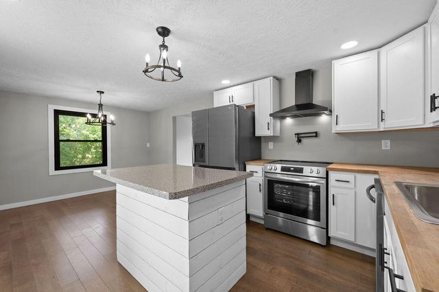 10321 Madonna Drive, Alexandria, KY 41001