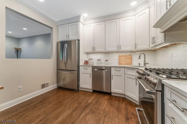 706 Park Place, Springfield Twp., NJ 07081