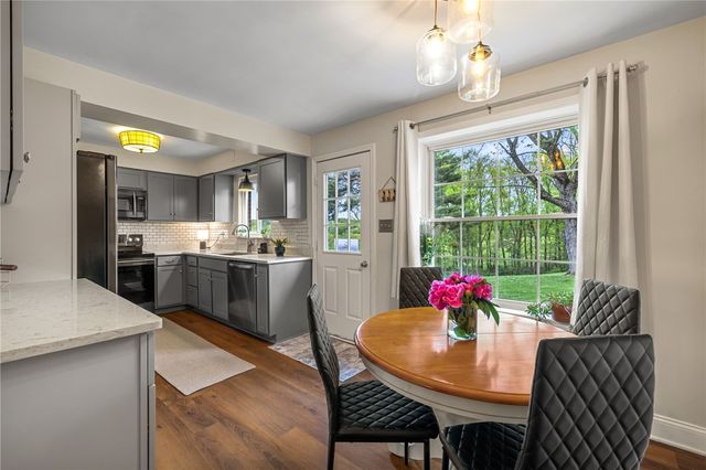 17 Eberle Rd, Mt Pleasant Twp, PA 15340
