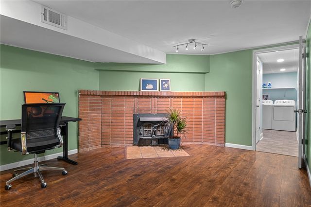17 Eberle Rd, Mt Pleasant Twp, PA 15340