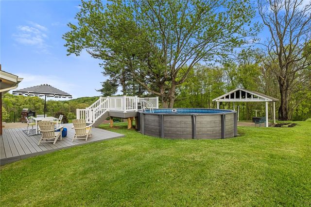 17 Eberle Rd, Mt Pleasant Twp, PA 15340