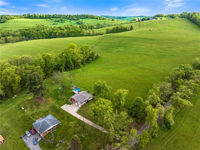 17 Eberle Rd, Mt Pleasant Twp, PA 15340