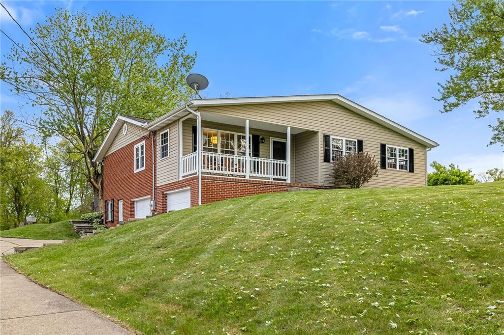 17 Eberle Rd, Mt Pleasant Twp, PA 15340