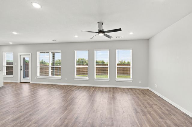 3844 Clovis Street, Midlothian, TX 76065