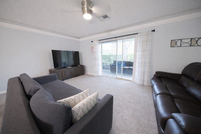 166 Timberwalk Trail, Jupiter, FL 33458