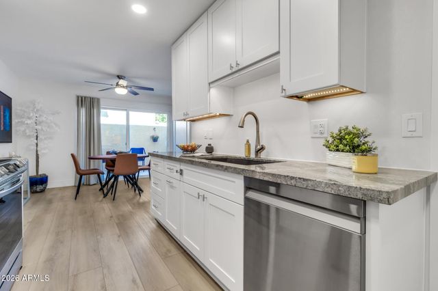 5625 S ADMIRALTY Court C, Tempe, AZ 85283