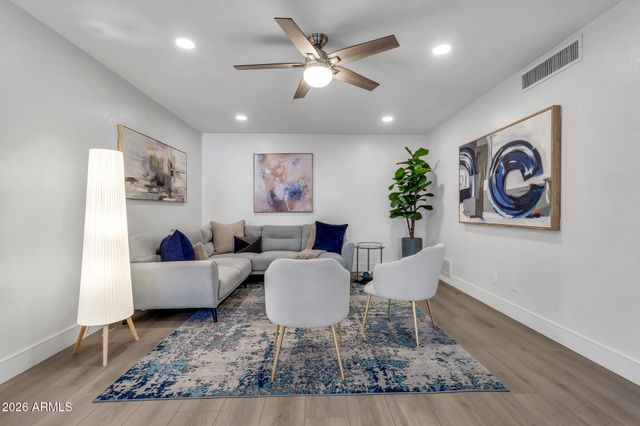 5625 S ADMIRALTY Court C, Tempe, AZ 85283