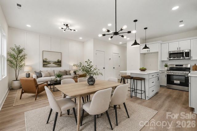 206 W Todd Lane A & B, Charlotte, NC 28208