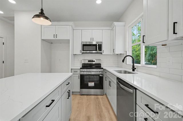 206 W Todd Lane A & B, Charlotte, NC 28208