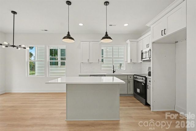 206 W Todd Lane A & B, Charlotte, NC 28208