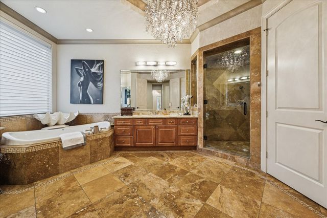 24 E Shady Lane, Houston, TX 77063