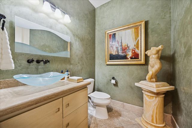 24 E Shady Lane, Houston, TX 77063