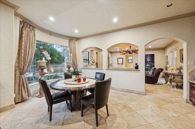 24 E Shady Lane, Houston, TX 77063