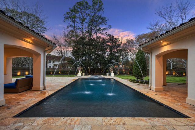 24 E Shady Lane, Houston, TX 77063