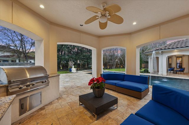 24 E Shady Lane, Houston, TX 77063