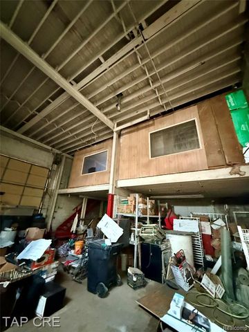 14277 Meyers Road, Detroit, MI 48227