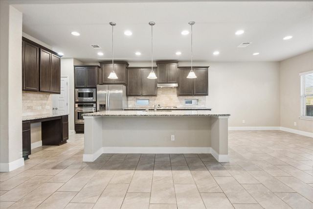 320 Ballad Bluffs, Spring Branch, TX 78070