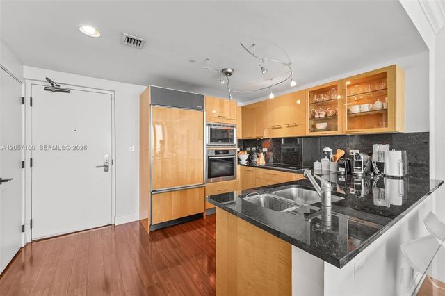 6799 Collins Avenue 1103, Miami Beach, FL 33141