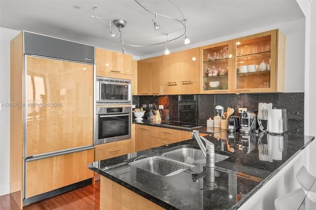 6799 Collins Avenue 1103, Miami Beach, FL 33141