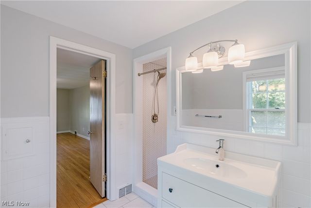 21249 Colby Road, Shaker Heights, OH 44122