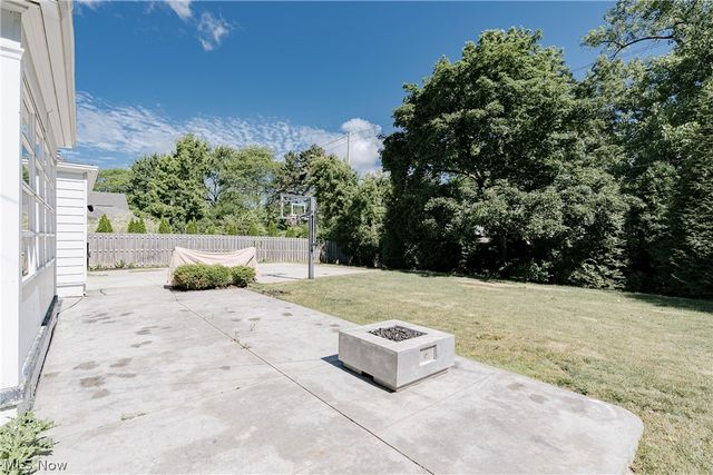 21249 Colby Road, Shaker Heights, OH 44122