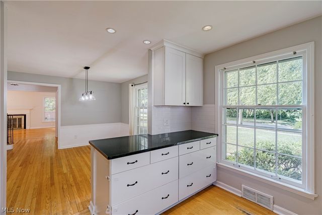 21249 Colby Road, Shaker Heights, OH 44122