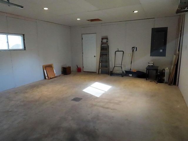 607 State Avenue N, Thief River Falls, MN 56701