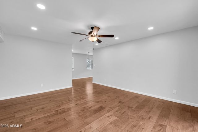 4702 E MCKINLEY Street, Phoenix, AZ 85008