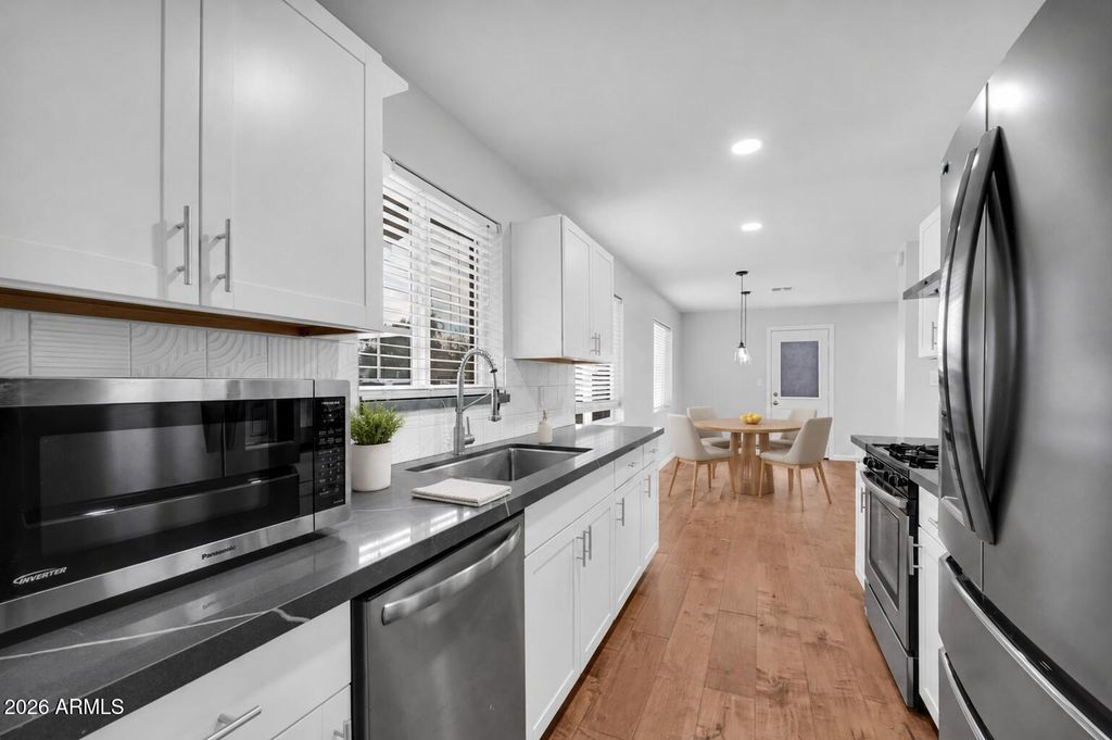 4702 E MCKINLEY Street, Phoenix, AZ 85008 — photo 4