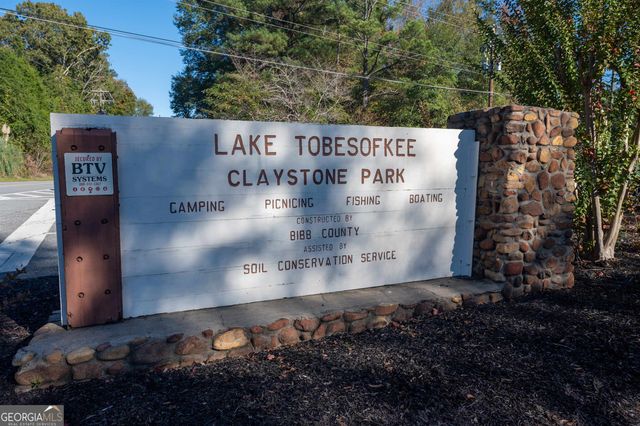 202 Lochwolde Drive, Macon, GA 31220